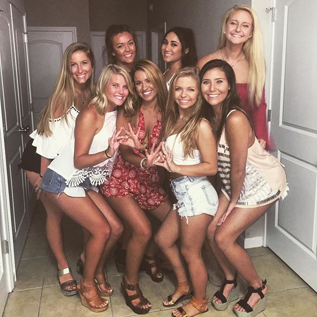 college-girls-_xx94.jpg