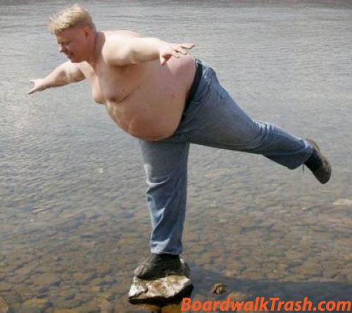 funny-beach-photos-faceplant-in-3-2-1.jpg