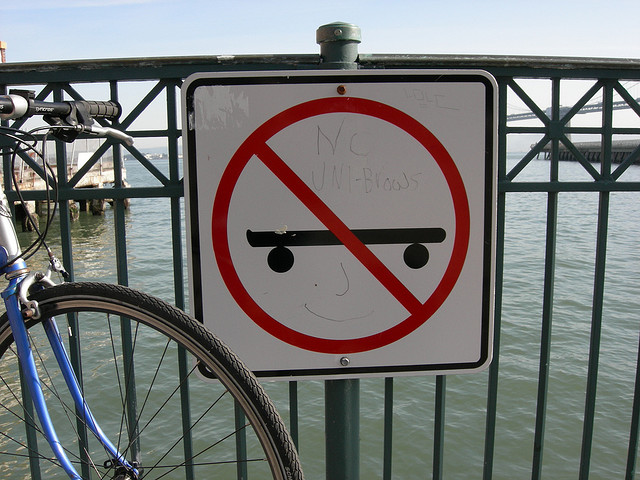 NO-unibrows-allowed.jpg