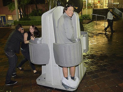 public-urinal-waterstreet-420x0.jpg