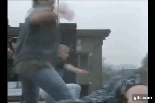 mwVQG9.gif