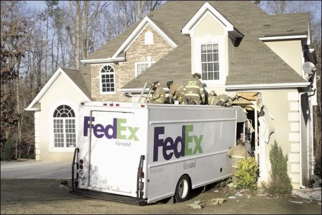 FedExcrash.jpg