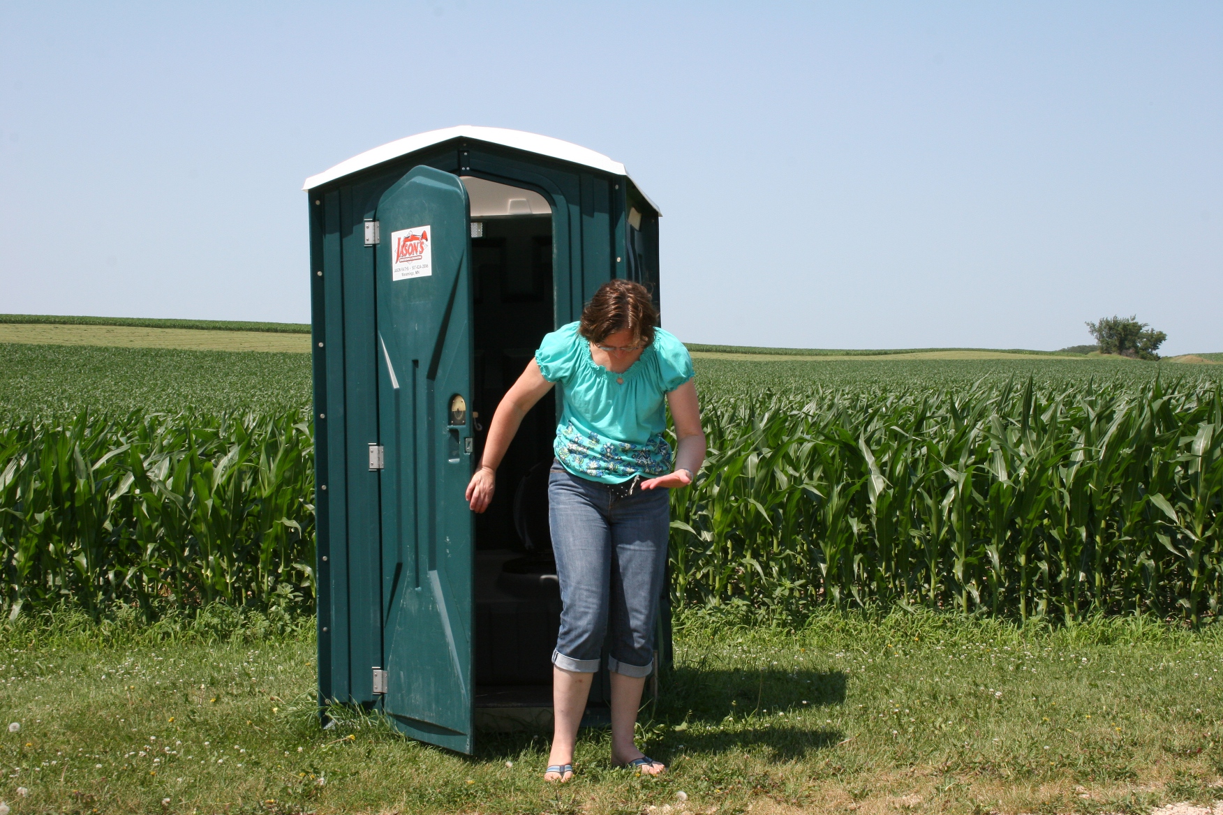 bellechester-porta-potty.jpg