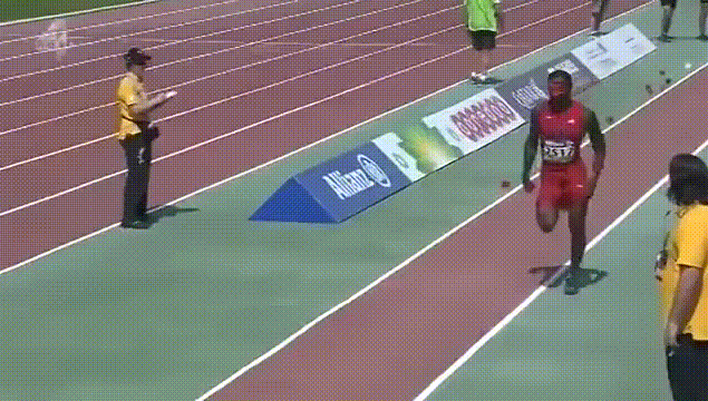DXTEZrKSg2W4uwmfkhY0_Blindfold%20Long%20Jump.gif