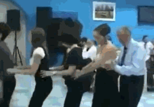 tumblr_mmnl1cfVCs1qleyp9o1_400.gif