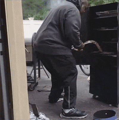 vince-wilfork-dancing-while-barbequing-on-memorial-day.gif