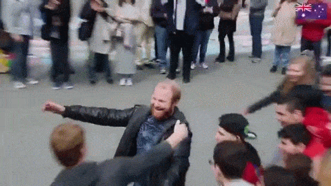 MqrZkP.gif