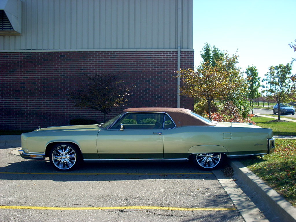 lincoln-continental-1973-13.jpg