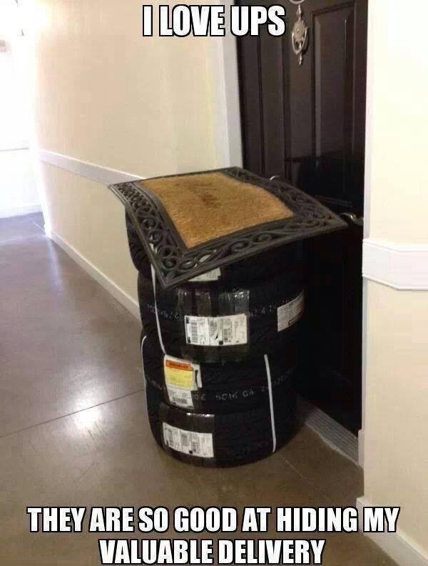 funny-picture-ups-delivery-doormate.jpg