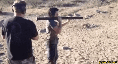 gif-rocket-launcher-shoot-fail-1866672.gif