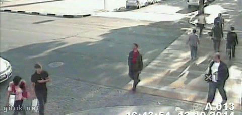 tumblr_ndi8eyQ9zr1si8u3ro1_500.gif