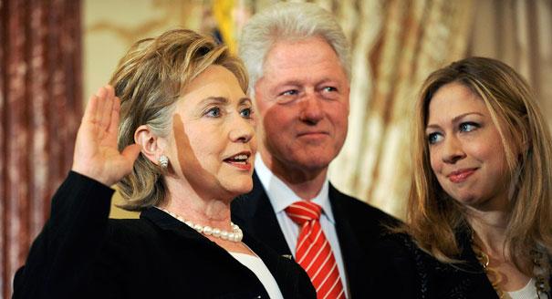 121026hillary_swearing_in_reuters_3281_605.jpg