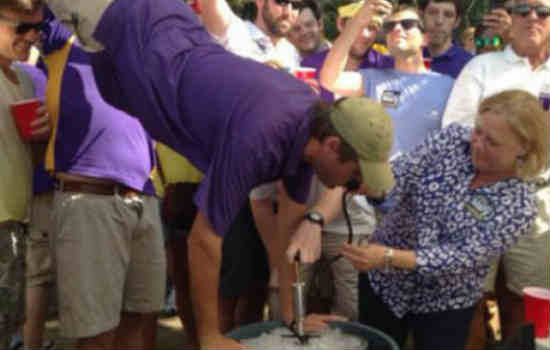 Mary-Landrieu-Keg-Stand.jpg