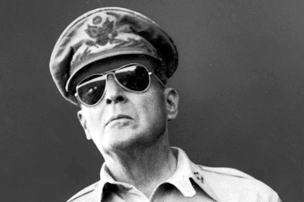 Douglas-MacArthur.jpg