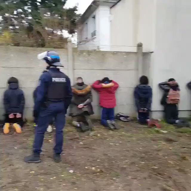 iTtK0dPG-Wzmc6Op.jpg