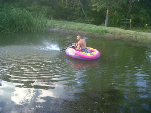redneck-boat-leafblower.jpg