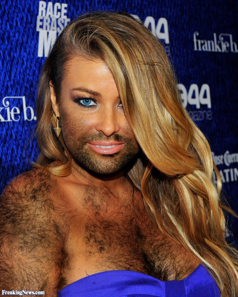 Very-Hairy-Carmen-Electra--96630.jpg