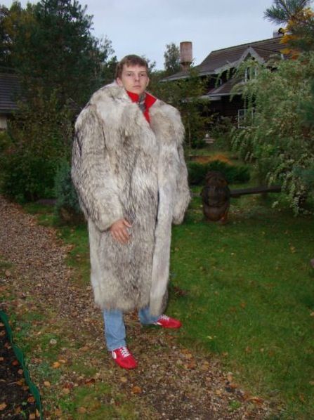 27fccd6887604f708b1d124bc8cd008b--mink-coats-humor-walmart.jpg