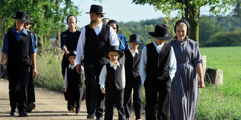 big-amish-family.jpg