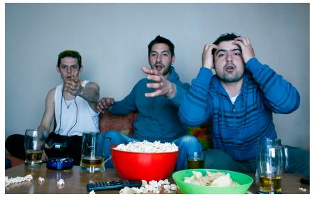 3-guys-with-popcorn-and-beer.jpg