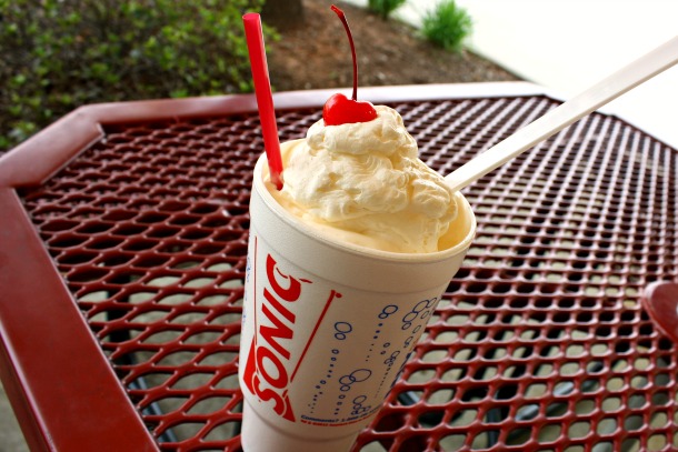20140508-292352-vanilla-milkshakes-sonic.jpg