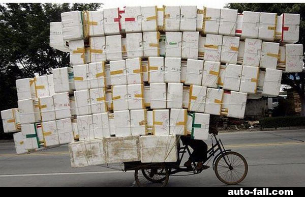 bike-loaded-with-too-many-boxes.jpg