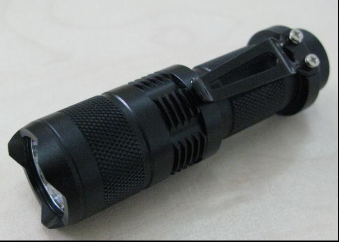 romisen-rc-a4-cree-xr-e-q3-led-100-lumens-flashlight.jpg