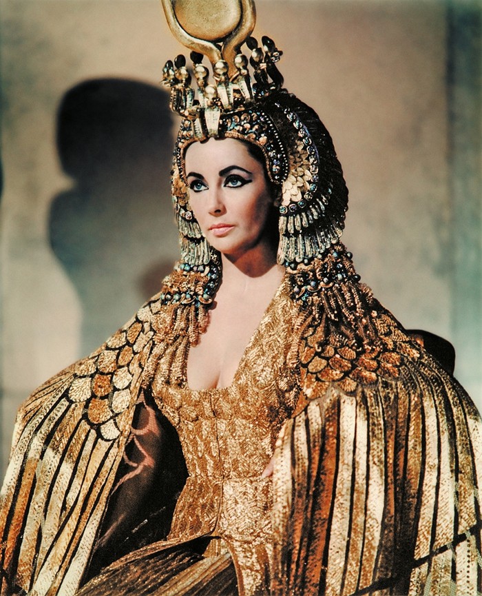 costume-wild-Cleopatra-Liz.jpg