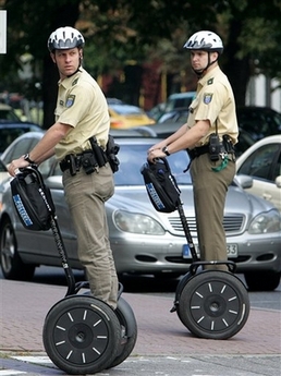 segway cops.jpg